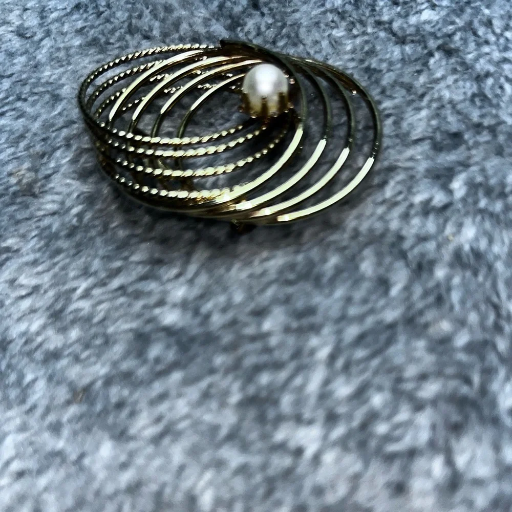 Vintage Brooch this vintage